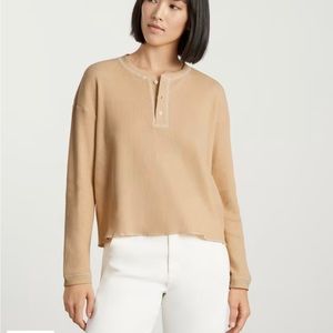 🌵EVERLANE The Organic Waffle Henley in Sesame/Tan Size Medium